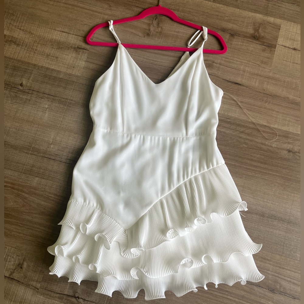DO+BE White Spaghetti Strap Mini!